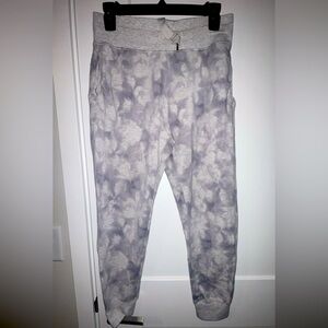 Athleta brand size small joggers grayish purple camo